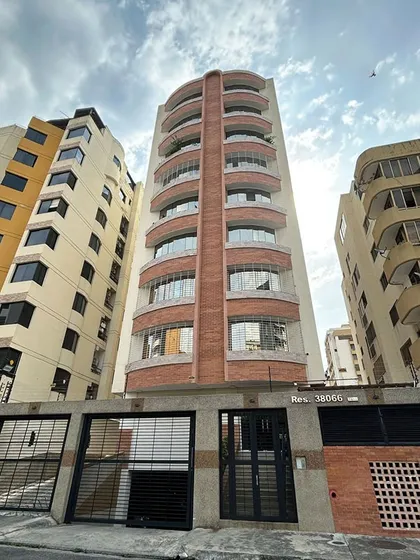 Apartamento En Alquiler Urb. San Isidro