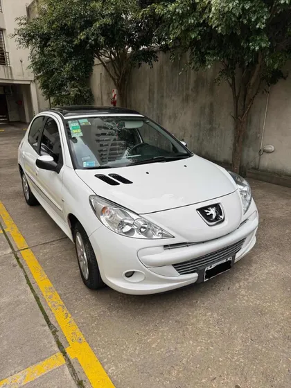 Peugeot 207 1.6 Feline 106cv Compact