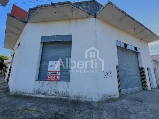 Alquiler Galpón Haedo Norte.
