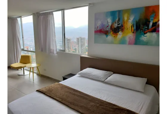 Apartamento Amoblado Por Noches O Por Mes  En El Poblado.