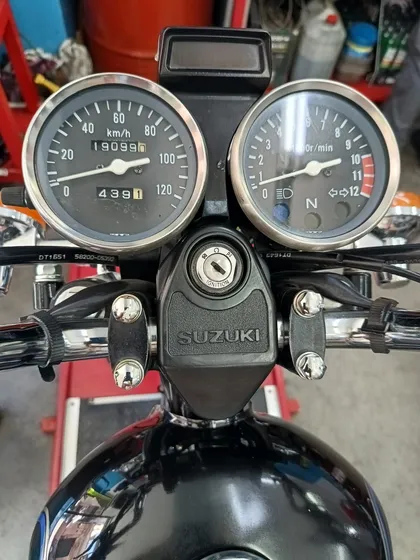 Suzuki Gn125
