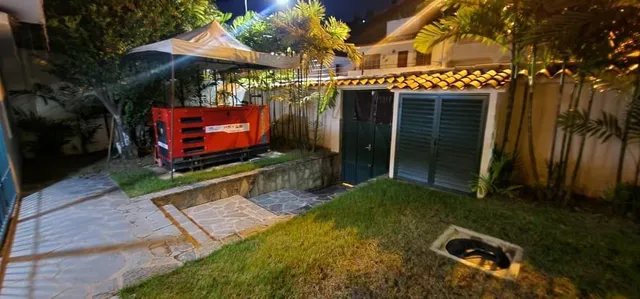 En Alquiler Hermosa Casa Comercial En La Trinidad. Solo Cliente Directo. (r.o)