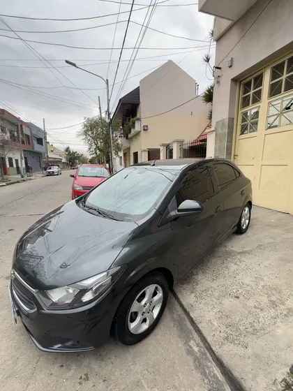 Chevrolet Onix 1.4 Lt 98cv
