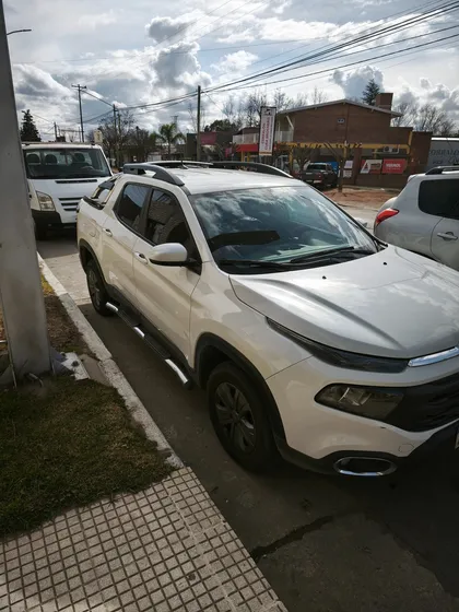 Fiat Toro 1.8 Freedom 4x2 At