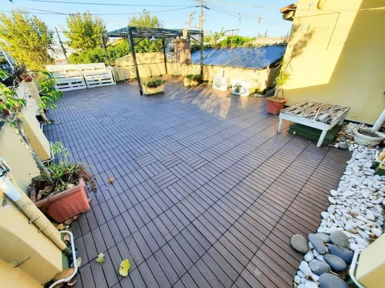 Casa 5 Ambientes Con Garage, Patio Y Terraza Muy Amplia En Avellaneda. ¡acepta Permuta!