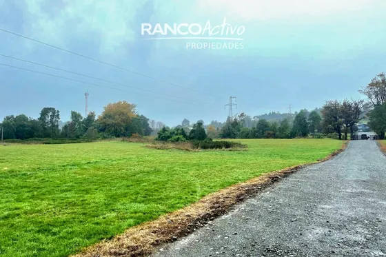 Parcela 5.044 M2 En Cond. Cerrado A 7 Min De P. Varas
