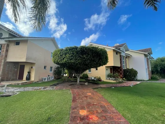 Villa En Metro Country Club, Alquilo Juan Dolio.