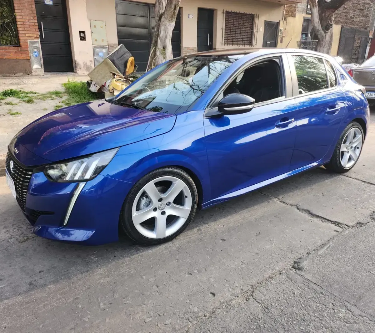 Peugeot 208 1.6 Feline Tiptronic