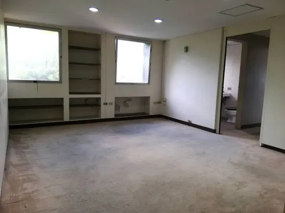 Alquiler Oficina De 195 Mts³ En El Bosque (chacao)