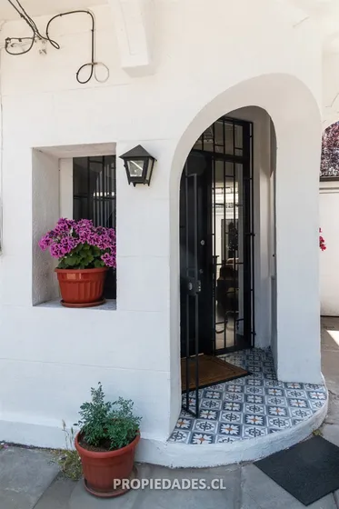 Casa En Venta De 6 Dorm. En Providencia