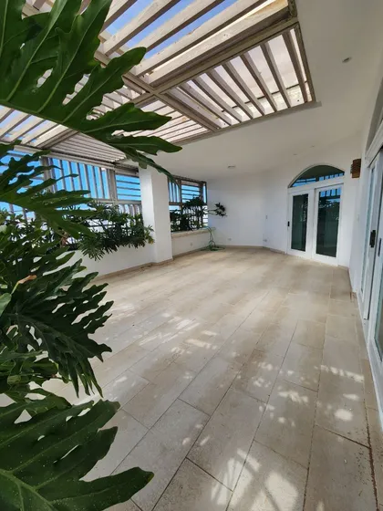 Clásico Ph En Venta 5 Habitaciones Naco, Piscina En Area Social