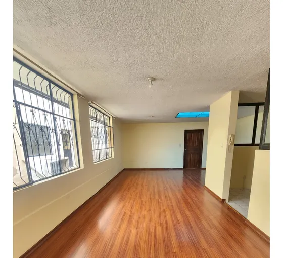 Departamento Grande Con 3 Dormitorios Cercano Al Cc. El Bosque