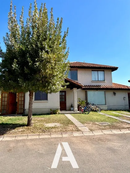 Venta De Casa En Padre Hurtado 4 Dorm Mas 3 Baños 