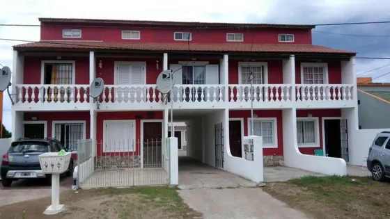 Departamento En Venta - 3 Dormitorios 2 Baños - Mar Del Tuyu 
