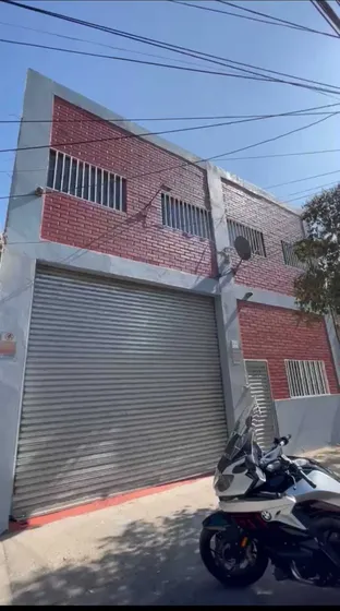 Bodega Con Dos Oficinas  (65676)