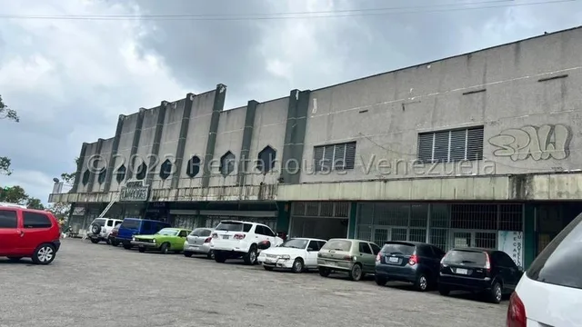 Se Alquila Local Comercial En El Municipio Carrizal. Dmh