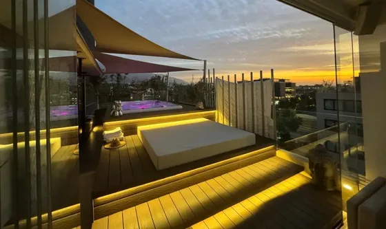 Exclusivo Penthouse Con Terraza De 81 M² Y Jacuzzi.