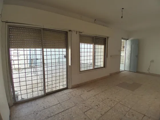 Casa De 3 Ambientes En Alquiler Con Patio En Wilde