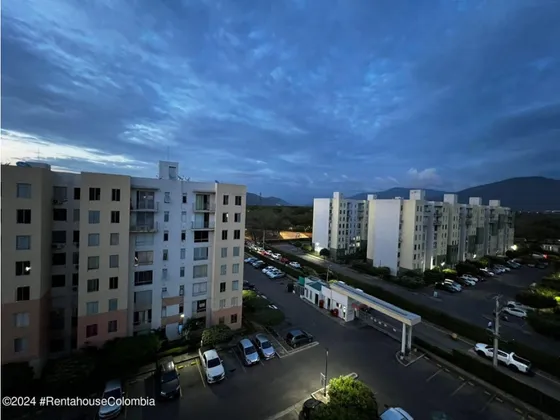 Apartamento En  Prados Del Este Rah Co: 25-851