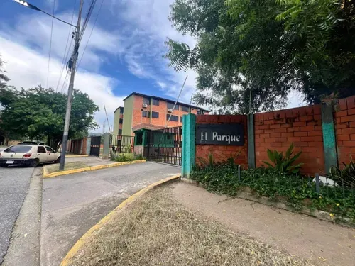 En Alquiler Apartamento Amoblado En San Diego , Res El Parqu