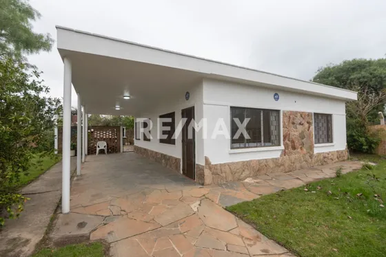 Venta 4 Dormitorio 2 Baños Parque Del Plata Sur