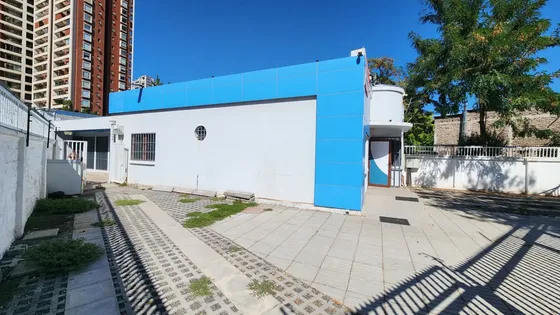 Casa Con Uso Comercial Metro Villa Frei