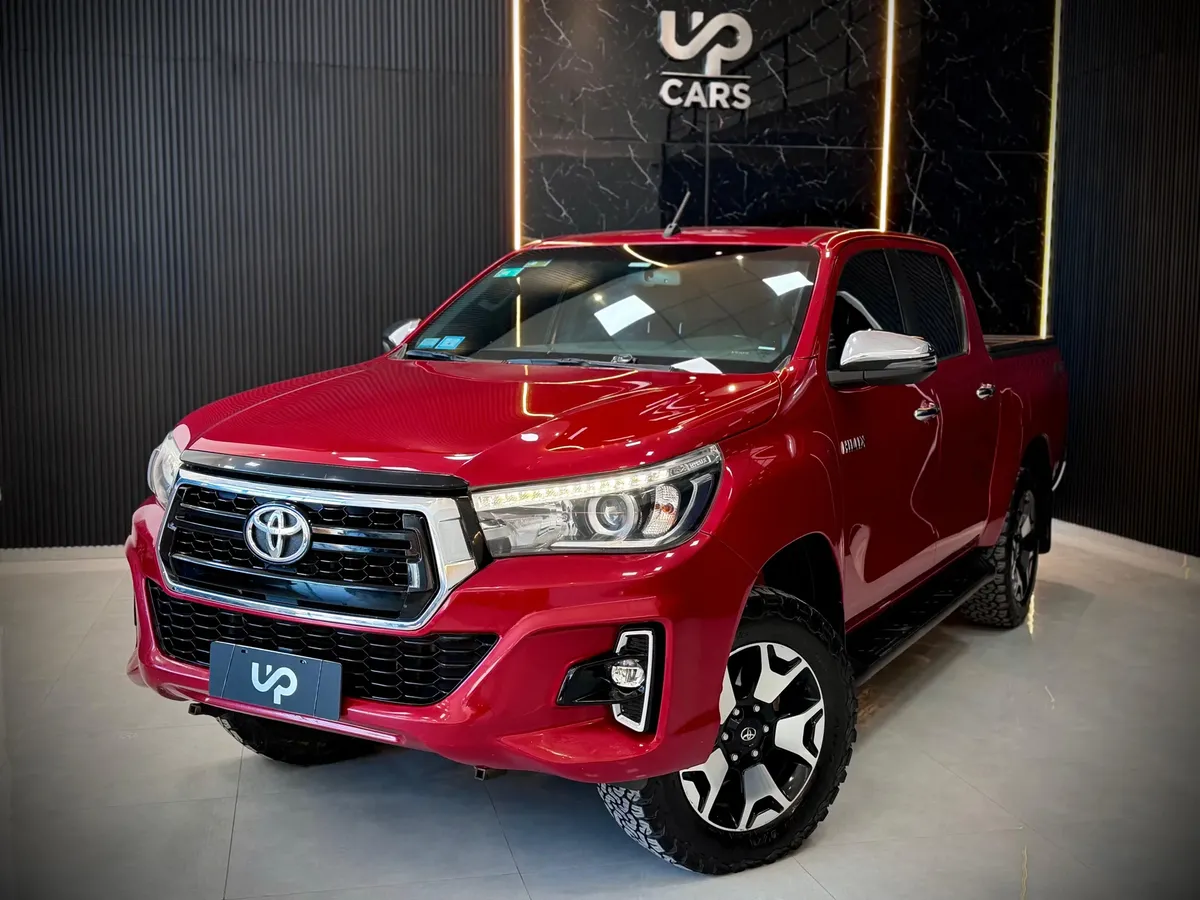 Toyota Hilux 4x4 D/c Srv 2.8 Tdi 6 A/t 2018