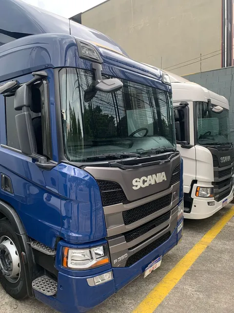 Scania P360 Bitruck 2021 Baú Carga Seca 11m Com Geladeira