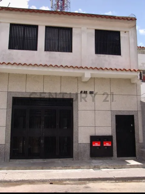 Jcc - Se Alquila Local Para Deposito Y/o Distribuidora.