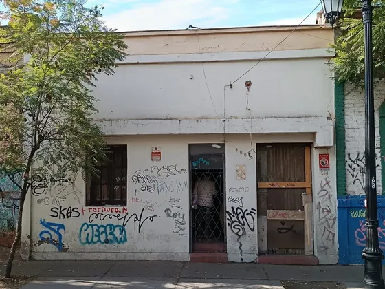 Casa En Sector Consolidado De Santiago