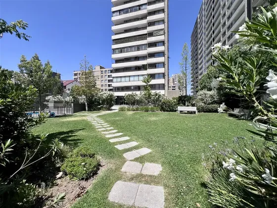Depto En Venta De 1 Dorm + 1 Baño + Terraza En San M
