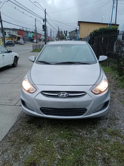 Hyundai Accent Rb Sdn 1.4 6mt Gl 2ab