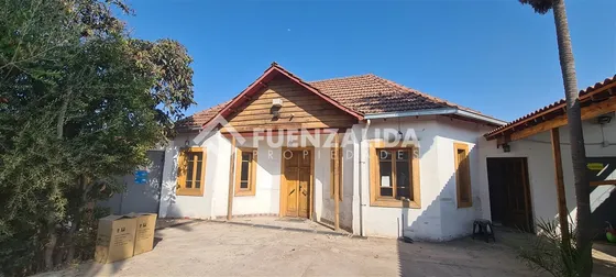 Excelente Casa 4d/4b 570m2 A Pasos Metro El Bosque