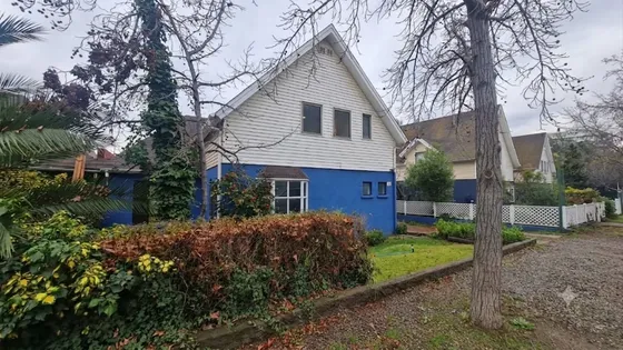 Hermosa Casa  Remodelada Al 100 %  4 Dorm- 3 Baños 3 Estac