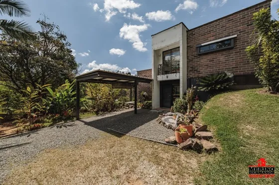 Casa En Venta En La Clarita. Cod V5952