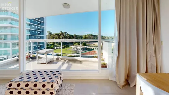 Venta Departamento 1 Dormitorio Torre One Ii, Zona Roosevelt, Punta Del Este.