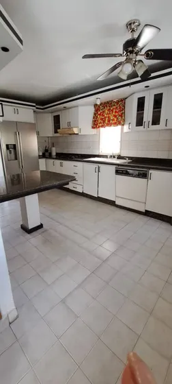 Townhouse En Venta A Remodelar Valencia Urb. El Bosque,  Excelente Ubicacion Cercano A La Av. Cuatricentenaria, Conjunto Cerrado Con Vigilancia Y Pozo Propio (mer)