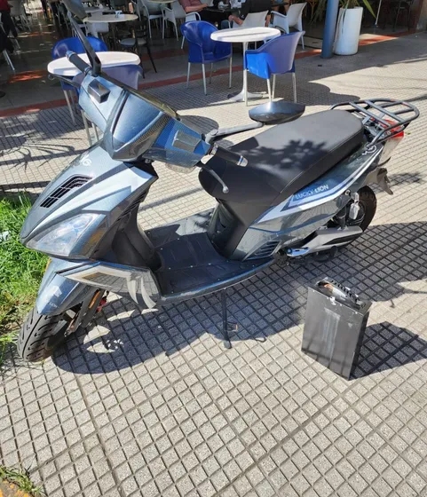 Scooter Eléctrico (lucky Lion King 2)