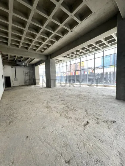 En Venta. Local Comercial En Pb De La Más Moderna Torre De Caracas, El Rosal