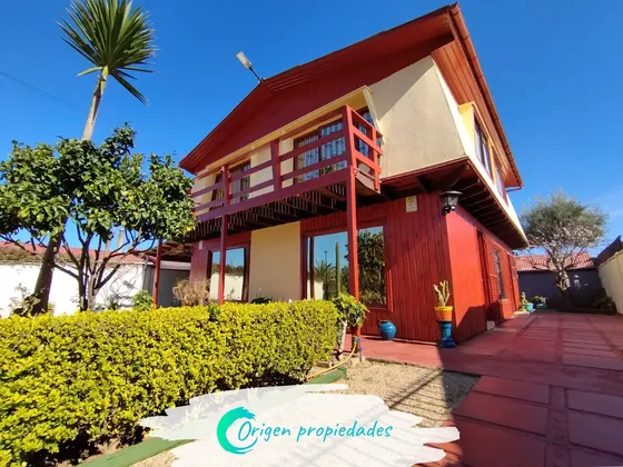 Hermosa Casa En Barrio Tranquilo, El Quisco Norte