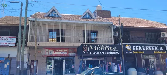 Local Comercial 2 + 1 Departamento 4 Amb. P/ Alta