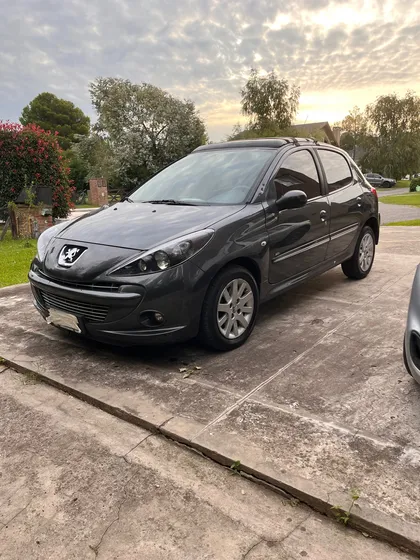 Peugeot 207 1.4 Feline Hdi 70cv
