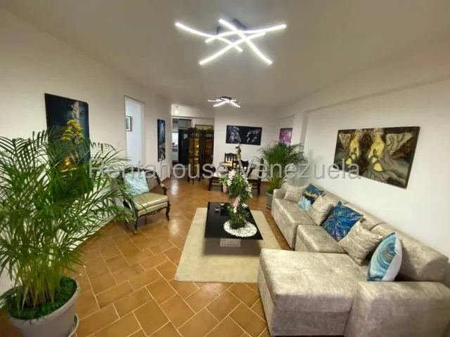 El Alquiler Estupendo, Fresco Y Cómodo Apartamento En Valle Abajo. Mls 25-18542. Mjs.