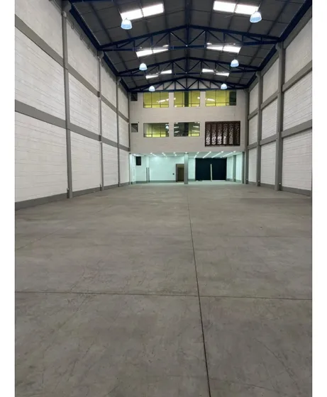 Arriendo Bodega Zona Industrial Alamos