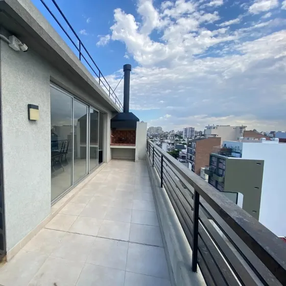 Monoambiente Con Balcón Al Frente En Caballito