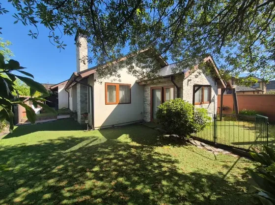Casa En Venta 4 Dormitorios Laguna Grande, San Pedro