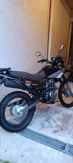 Motomel Skua 150