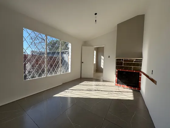 Alquiler Casa 3 Dormitorios Cochera Parrillero Estufa Y Patio En Lagomar Sur 