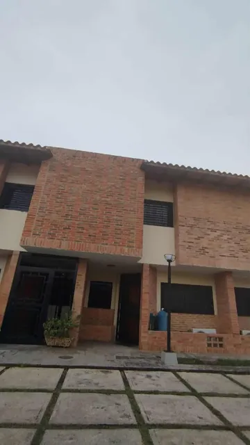 Vendo Townhouse En Manantial Naguanagua