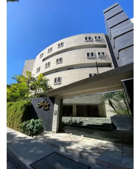 Venta De Apartamento Los Naranjos De Las Mercedes. 238m2.